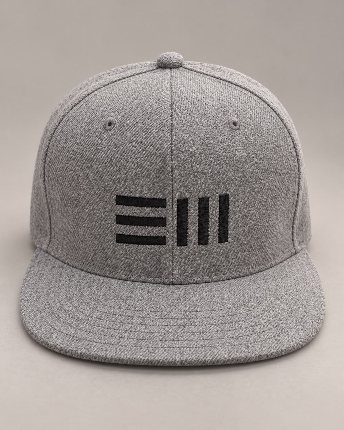 Gorra gris bordada para clientes y colaboradores